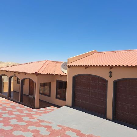 Jjp Self Catering - Three Bedroom House Lüderitz المظهر الخارجي الصورة