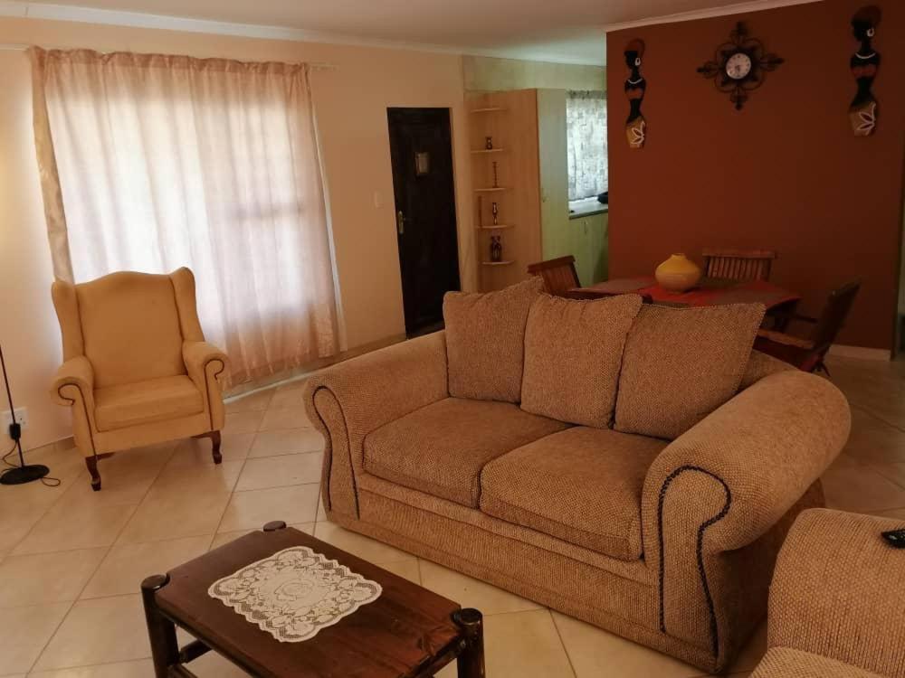 Jjp Self Catering - Three Bedroom House Lüderitz المظهر الخارجي الصورة