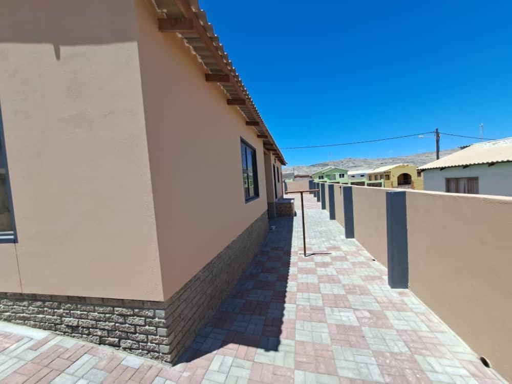 Jjp Self Catering - Three Bedroom House Lüderitz المظهر الخارجي الصورة